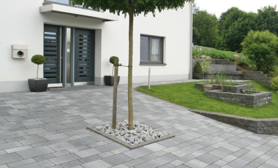 kostka brukowa ułożona